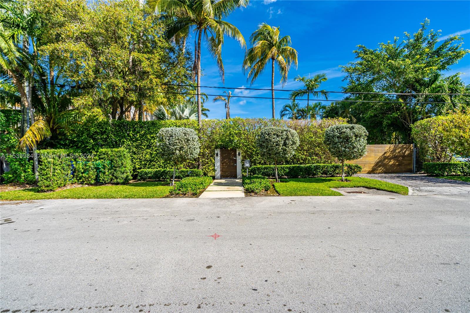 935 NE 75th St, Miami, Florida 33138, 3 Bedrooms Bedrooms, ,4 BathroomsBathrooms,Residentiallease,For Rent,935 NE 75th St,A11539984