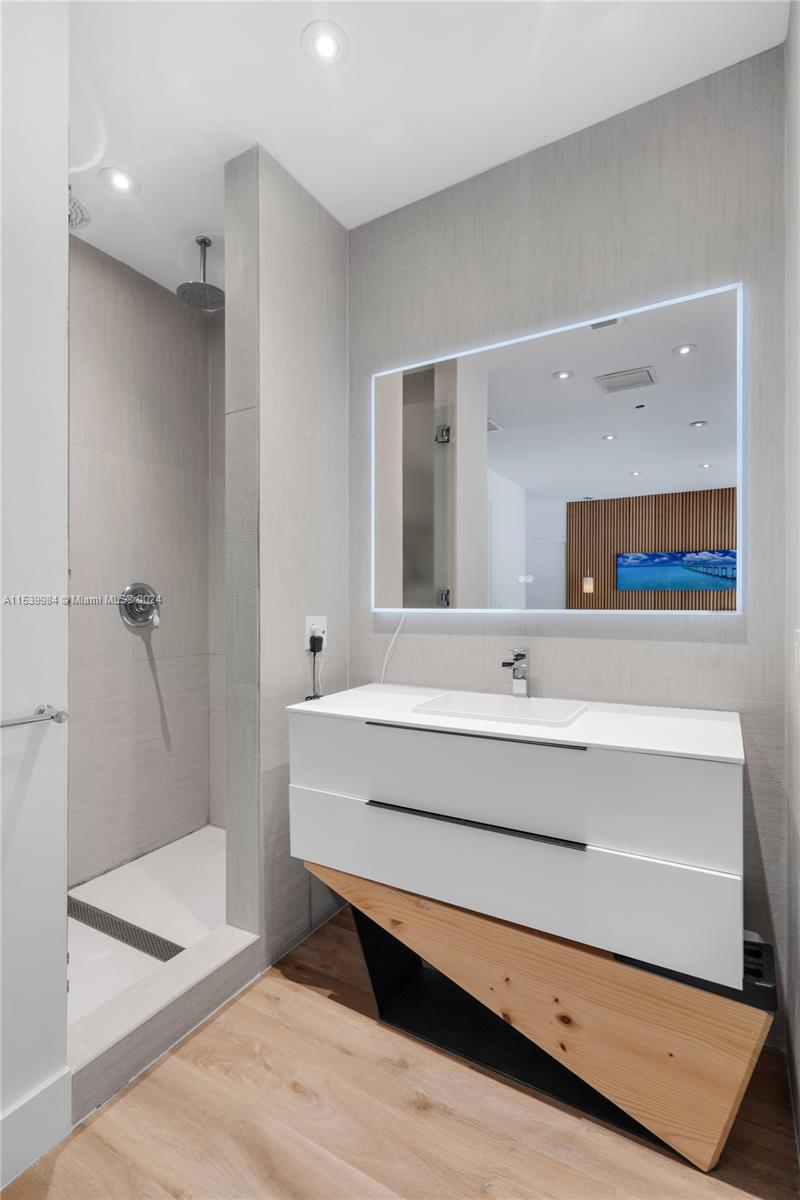 935 NE 75th St, Miami, Florida 33138, 3 Bedrooms Bedrooms, ,4 BathroomsBathrooms,Residentiallease,For Rent,935 NE 75th St,A11539984