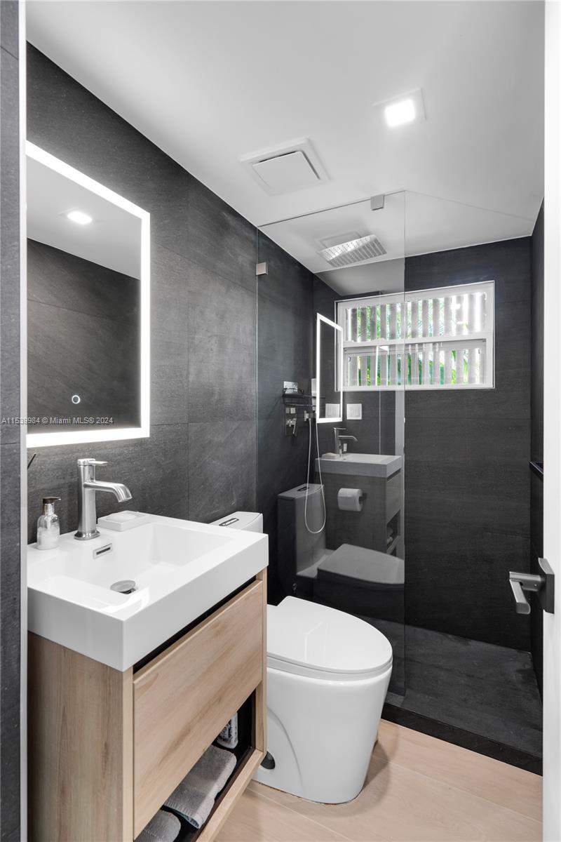 935 NE 75th St, Miami, Florida 33138, 3 Bedrooms Bedrooms, ,4 BathroomsBathrooms,Residentiallease,For Rent,935 NE 75th St,A11539984