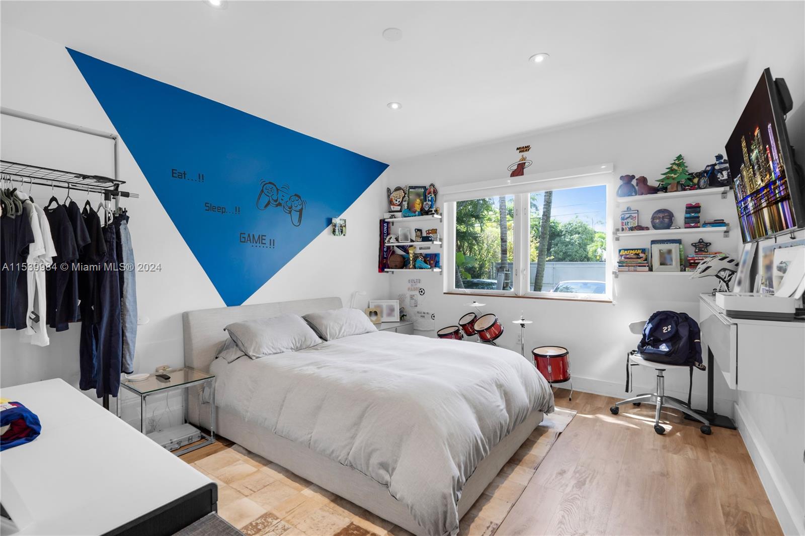 935 NE 75th St, Miami, Florida 33138, 3 Bedrooms Bedrooms, ,4 BathroomsBathrooms,Residentiallease,For Rent,935 NE 75th St,A11539984