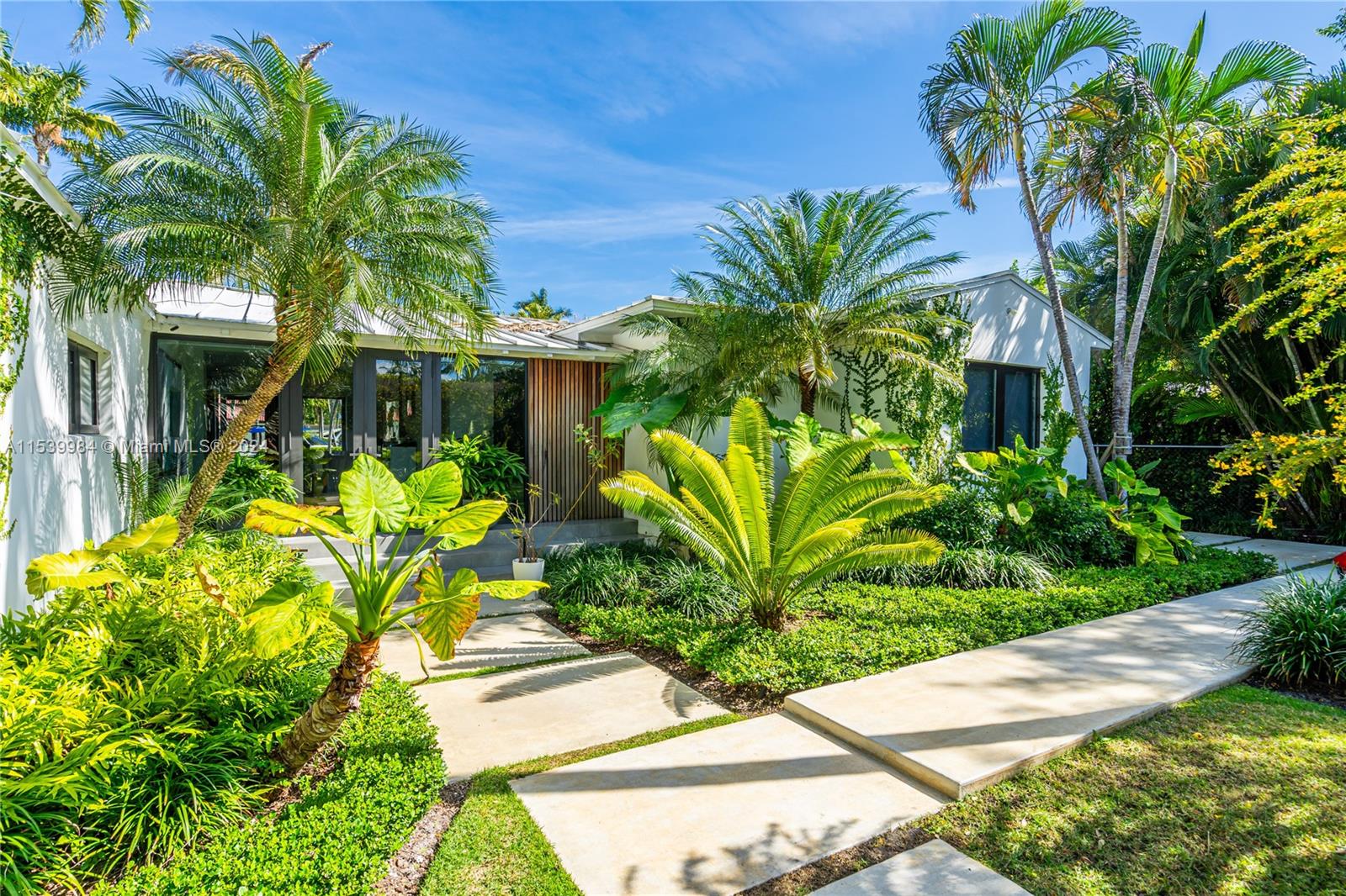 935 NE 75th St, Miami, Florida 33138, 3 Bedrooms Bedrooms, ,4 BathroomsBathrooms,Residentiallease,For Rent,935 NE 75th St,A11539984