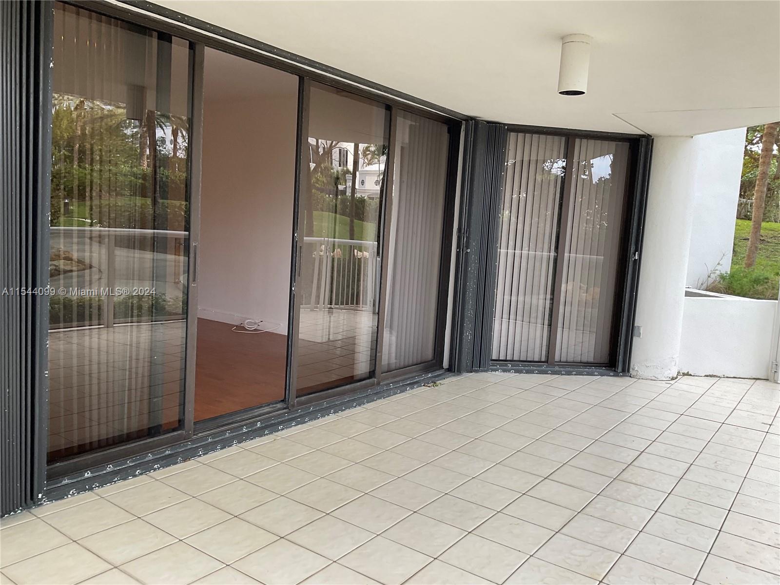 4000 Island Blvd, Aventura, FL, 33160 United States, 1 Bedroom Bedrooms, ,1 BathroomBathrooms,Residential,For Sale,Island Blvd,A11544099