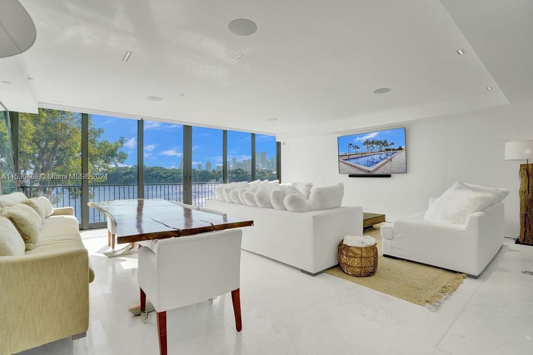 1000 Venetian Way, Miami, FL, 33139 United States, 4 Bedrooms Bedrooms, ,3 BathroomsBathrooms,Residential,For Sale,Venetian Way,A11536468