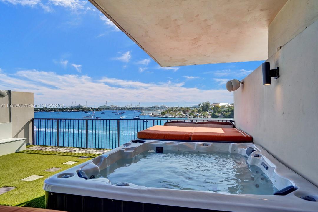 1000 Venetian Way, Miami, FL, 33139 United States, 4 Bedrooms Bedrooms, ,3 BathroomsBathrooms,Residential,For Sale,Venetian Way,A11536468