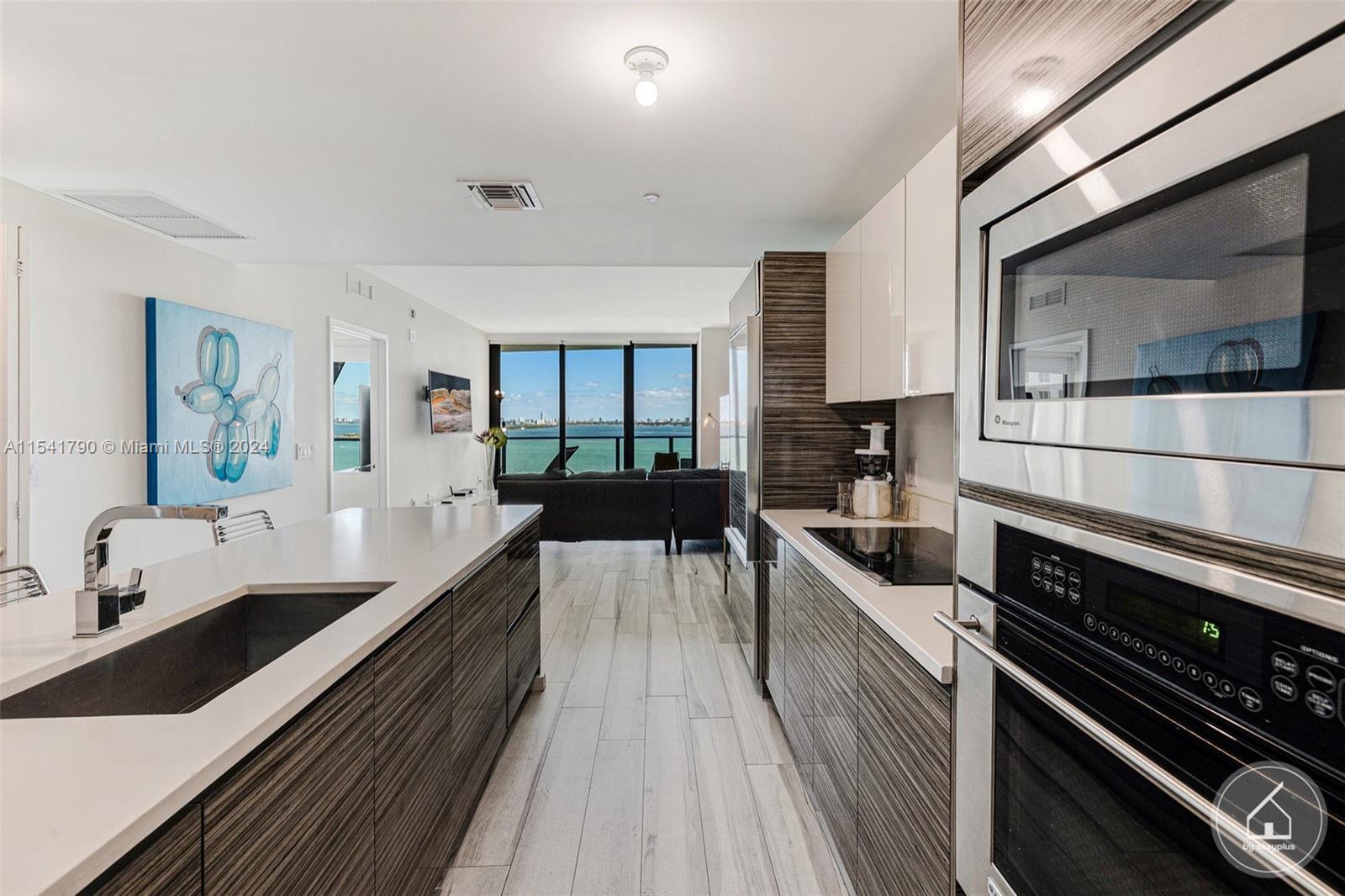 460 NE 28th st 1707, Miami, Florida 33137, 2 Bedrooms Bedrooms, ,2 BathroomsBathrooms,Residentiallease,For Rent,460 NE 28th st 1707,A11541790