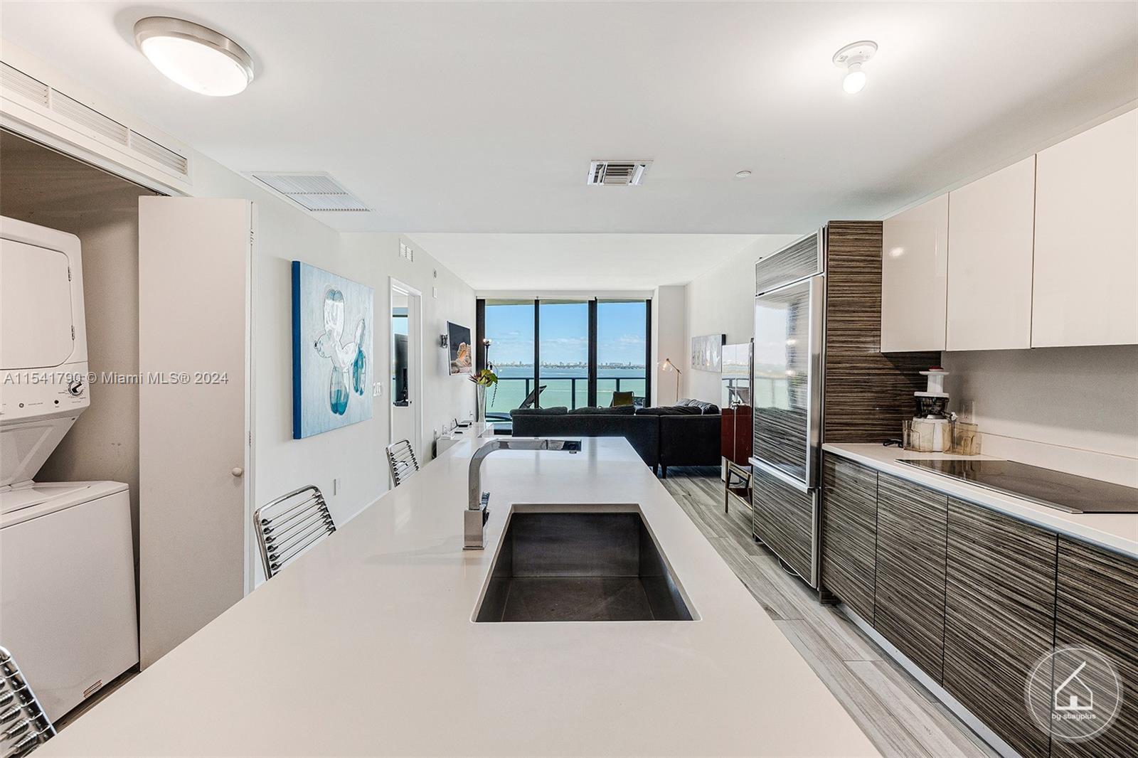 460 NE 28th st 1707, Miami, Florida 33137, 2 Bedrooms Bedrooms, ,2 BathroomsBathrooms,Residentiallease,For Rent,460 NE 28th st 1707,A11541790