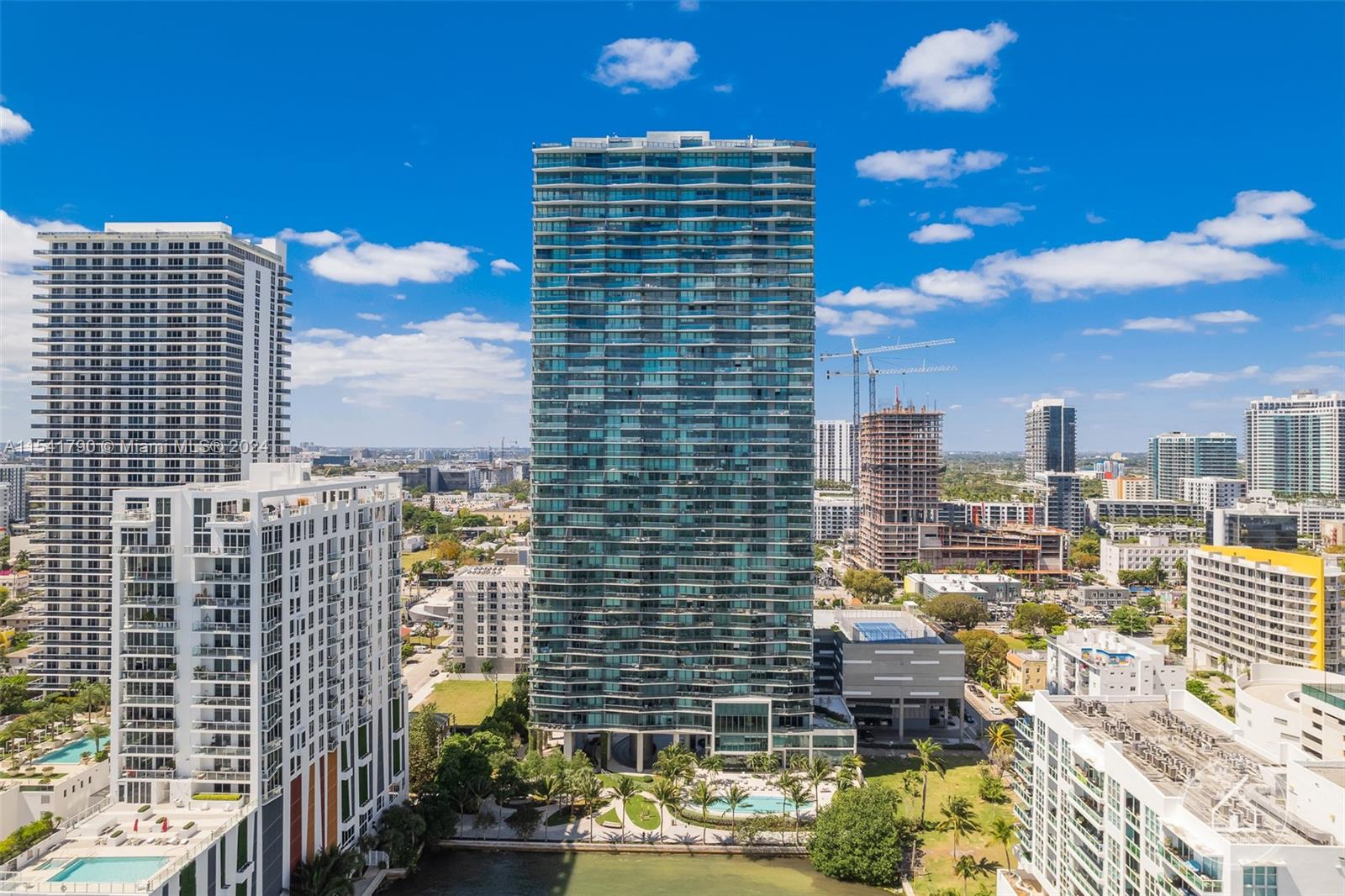 460 NE 28th st 1707, Miami, Florida 33137, 2 Bedrooms Bedrooms, ,2 BathroomsBathrooms,Residentiallease,For Rent,460 NE 28th st 1707,A11541790