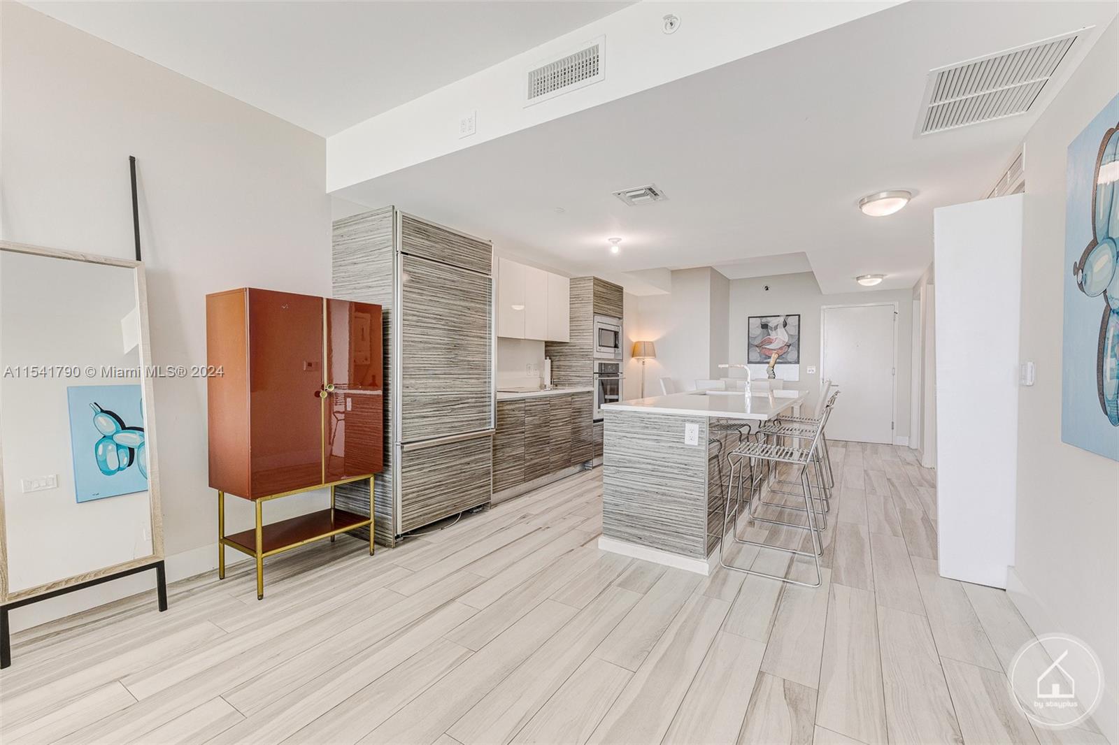 460 NE 28th st 1707, Miami, Florida 33137, 2 Bedrooms Bedrooms, ,2 BathroomsBathrooms,Residentiallease,For Rent,460 NE 28th st 1707,A11541790