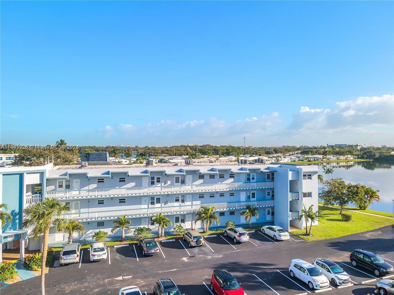 2223 Park Ln 207, Hollywood, Florida 33021, 1 Bedroom Bedrooms, ,1 BathroomBathrooms,Residential,For Sale,2223 Park Ln 207,A11543925