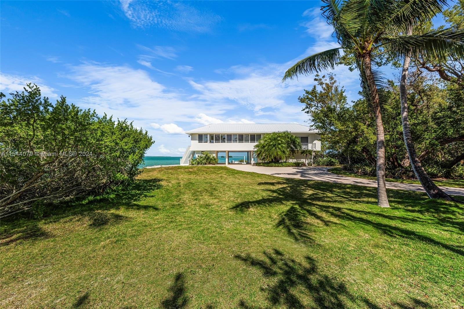 94100 Overseas Hwy, Key Largo, FL 33070, 8 Bedrooms Bedrooms, ,10 BathroomsBathrooms,Residential,For Sale,Overseas Hwy,A11544079