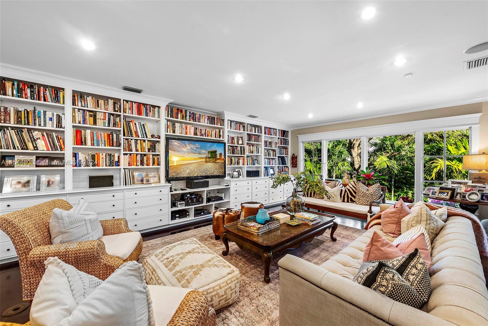 7333 Vistalmar St, Coral Gables, FL, 33143 United States, 6 Bedrooms Bedrooms, ,6 BathroomsBathrooms,Residential,For Sale,Vistalmar St,A11544032