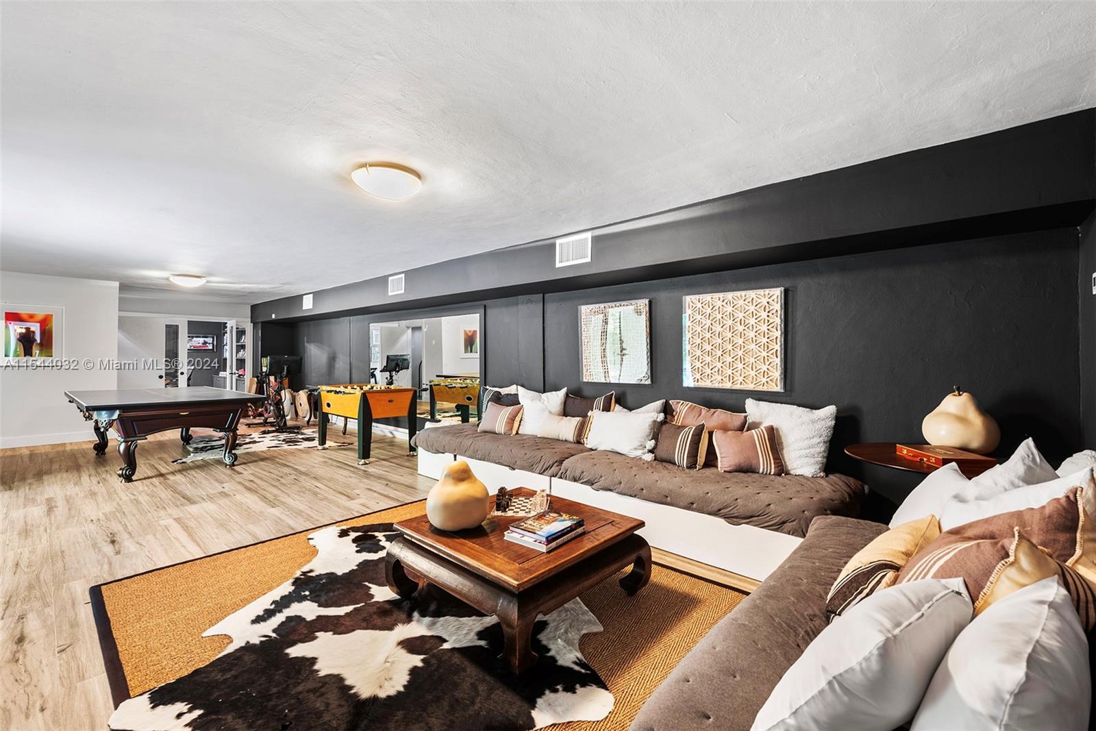 7333 Vistalmar St, Coral Gables, FL, 33143 United States, 6 Bedrooms Bedrooms, ,6 BathroomsBathrooms,Residential,For Sale,Vistalmar St,A11544032