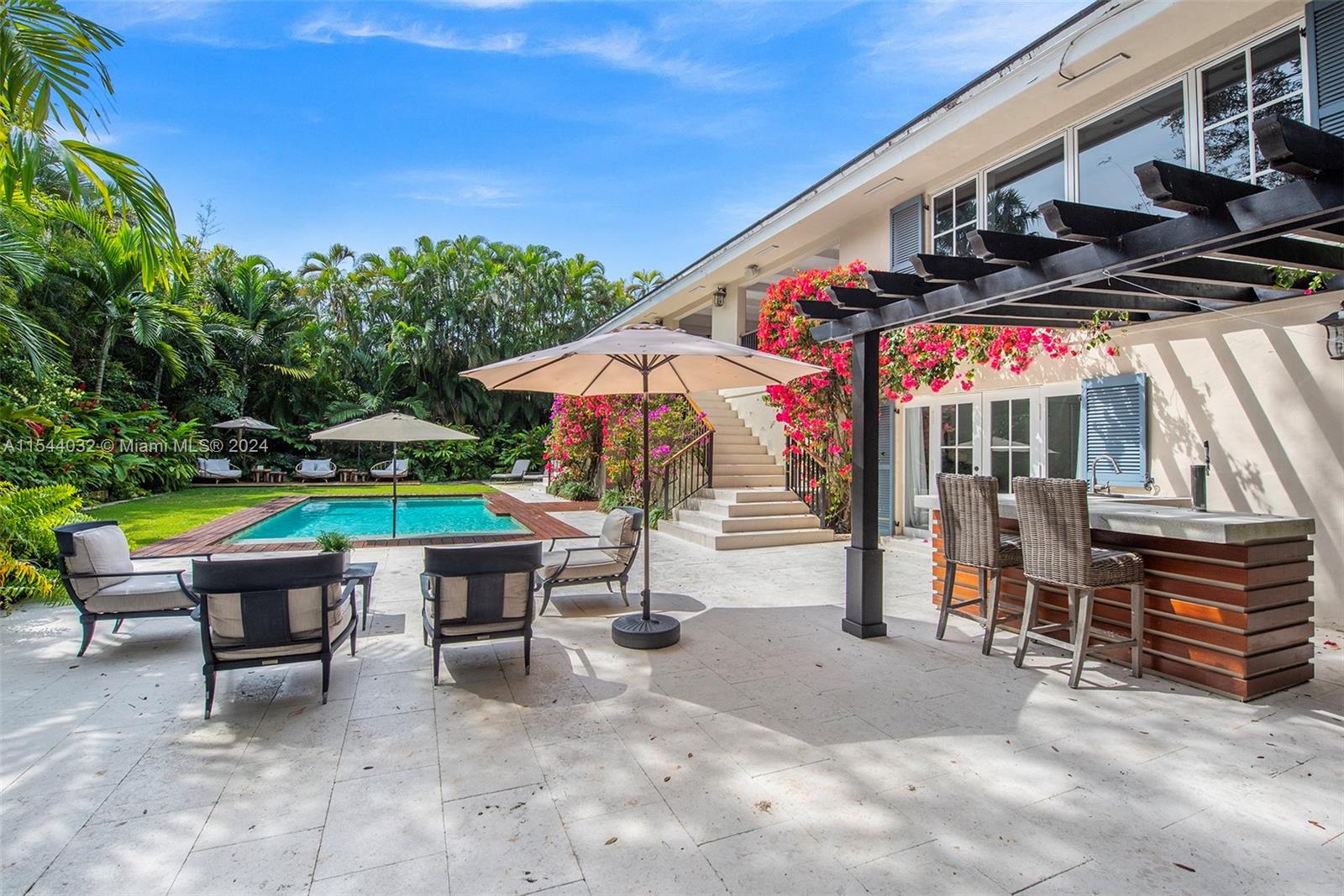 7333 Vistalmar St, Coral Gables, FL, 33143 United States, 6 Bedrooms Bedrooms, ,6 BathroomsBathrooms,Residential,For Sale,Vistalmar St,A11544032