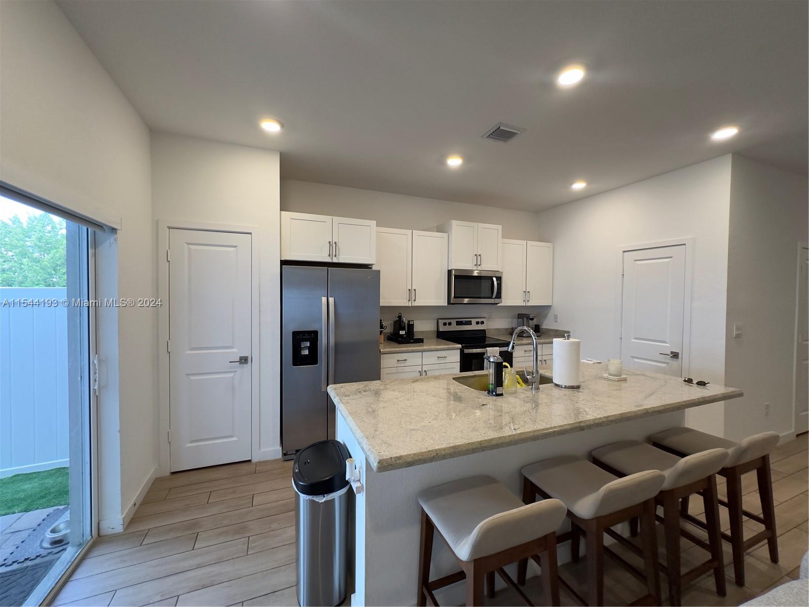 1842 SE 7th Ter 1842, Homestead, Florida 33034, 4 Bedrooms Bedrooms, ,2 BathroomsBathrooms,Residentiallease,For Rent,1842 SE 7th Ter 1842,A11544193