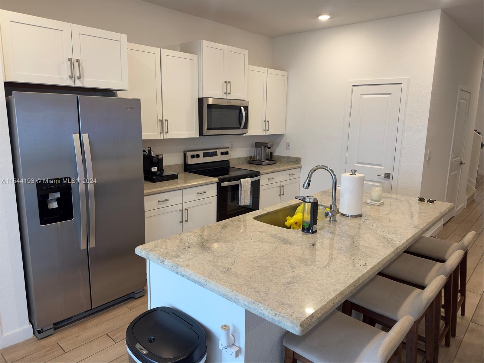 1842 SE 7th Ter 1842, Homestead, Florida 33034, 4 Bedrooms Bedrooms, ,2 BathroomsBathrooms,Residentiallease,For Rent,1842 SE 7th Ter 1842,A11544193