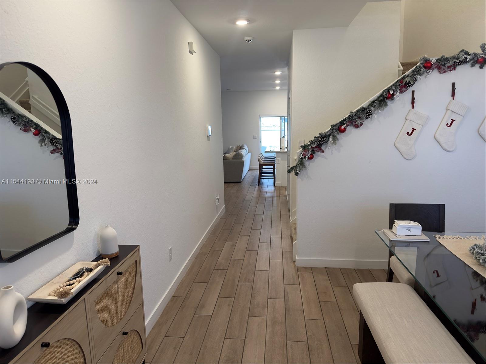 1842 SE 7th Ter 1842, Homestead, Florida 33034, 4 Bedrooms Bedrooms, ,2 BathroomsBathrooms,Residentiallease,For Rent,1842 SE 7th Ter 1842,A11544193