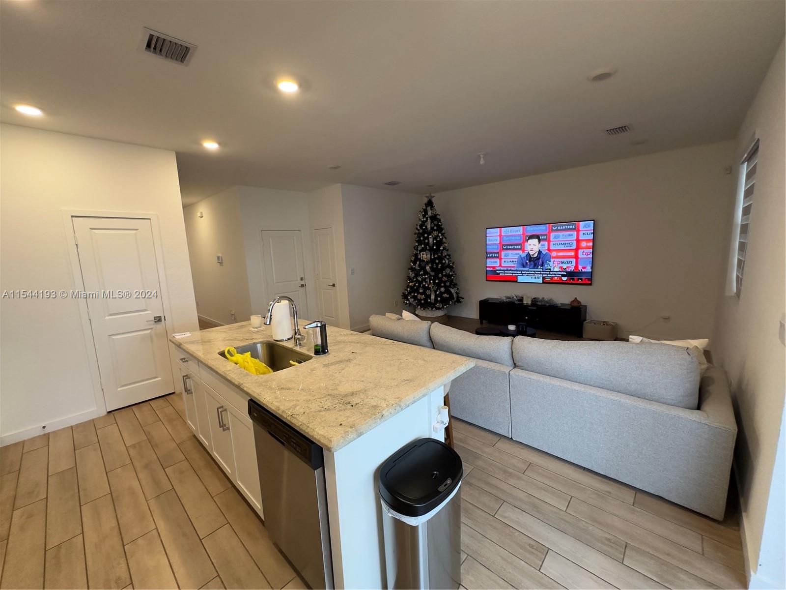 1842 SE 7th Ter 1842, Homestead, Florida 33034, 4 Bedrooms Bedrooms, ,2 BathroomsBathrooms,Residentiallease,For Rent,1842 SE 7th Ter 1842,A11544193