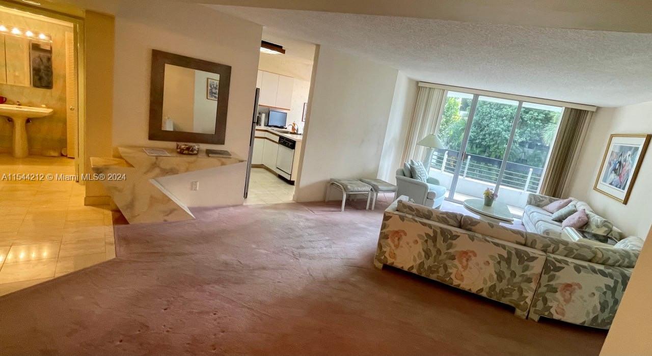 3600 Mystic Pointe Dr 216, Aventura, Florida 33180, 1 Bedroom Bedrooms, ,1 BathroomBathrooms,Residentiallease,For Rent,3600 Mystic Pointe Dr 216,A11544212