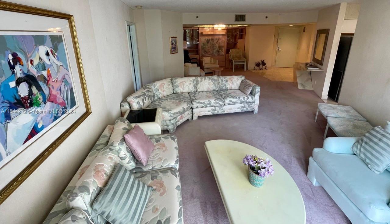 3600 Mystic Pointe Dr 216, Aventura, Florida 33180, 1 Bedroom Bedrooms, ,1 BathroomBathrooms,Residentiallease,For Rent,3600 Mystic Pointe Dr 216,A11544212