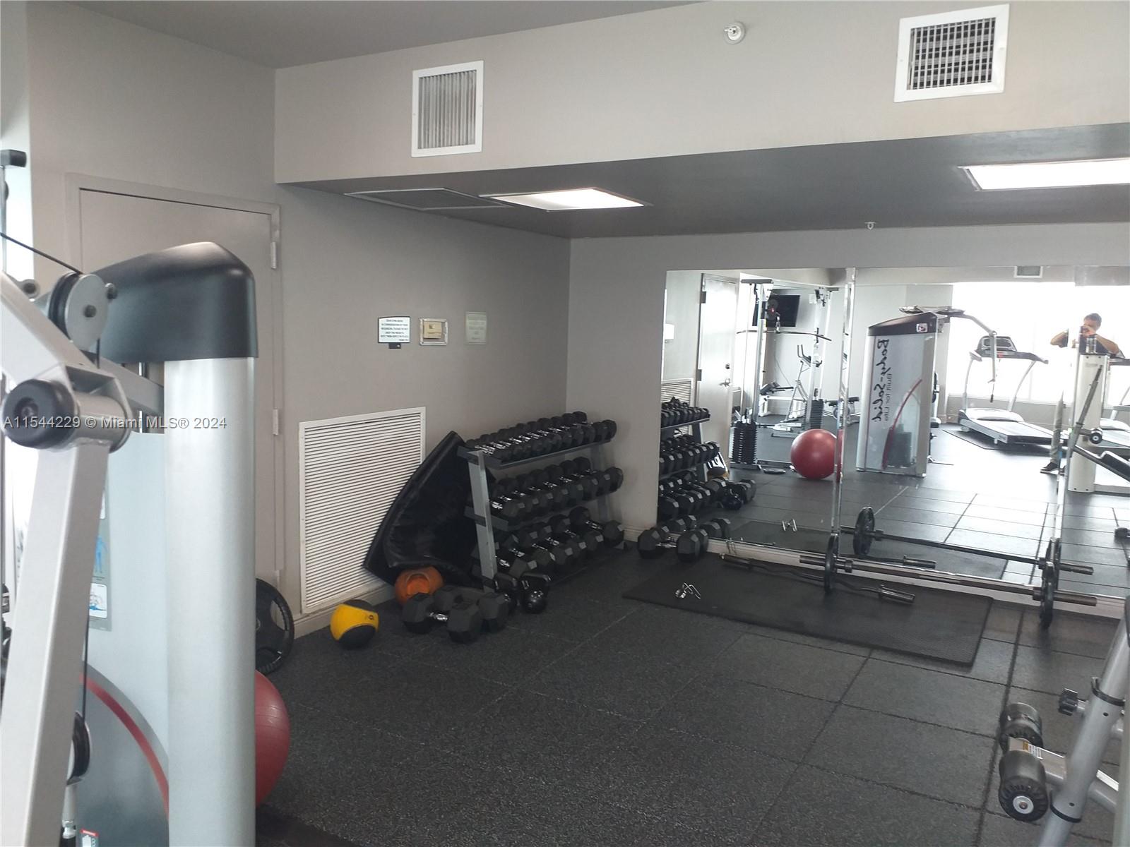 275 NE 18th St 1710, Miami, Florida 33132, 2 Bedrooms Bedrooms, ,2 BathroomsBathrooms,Residential,For Sale,275 NE 18th St 1710,A11544229