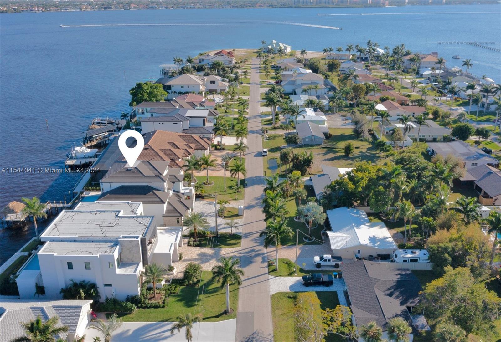 5735 Riverside Dr, Cape Coral, FL, 33904 United States, 7 Bedrooms Bedrooms, ,7 BathroomsBathrooms,Residential,For Sale,Riverside Dr,A11544041