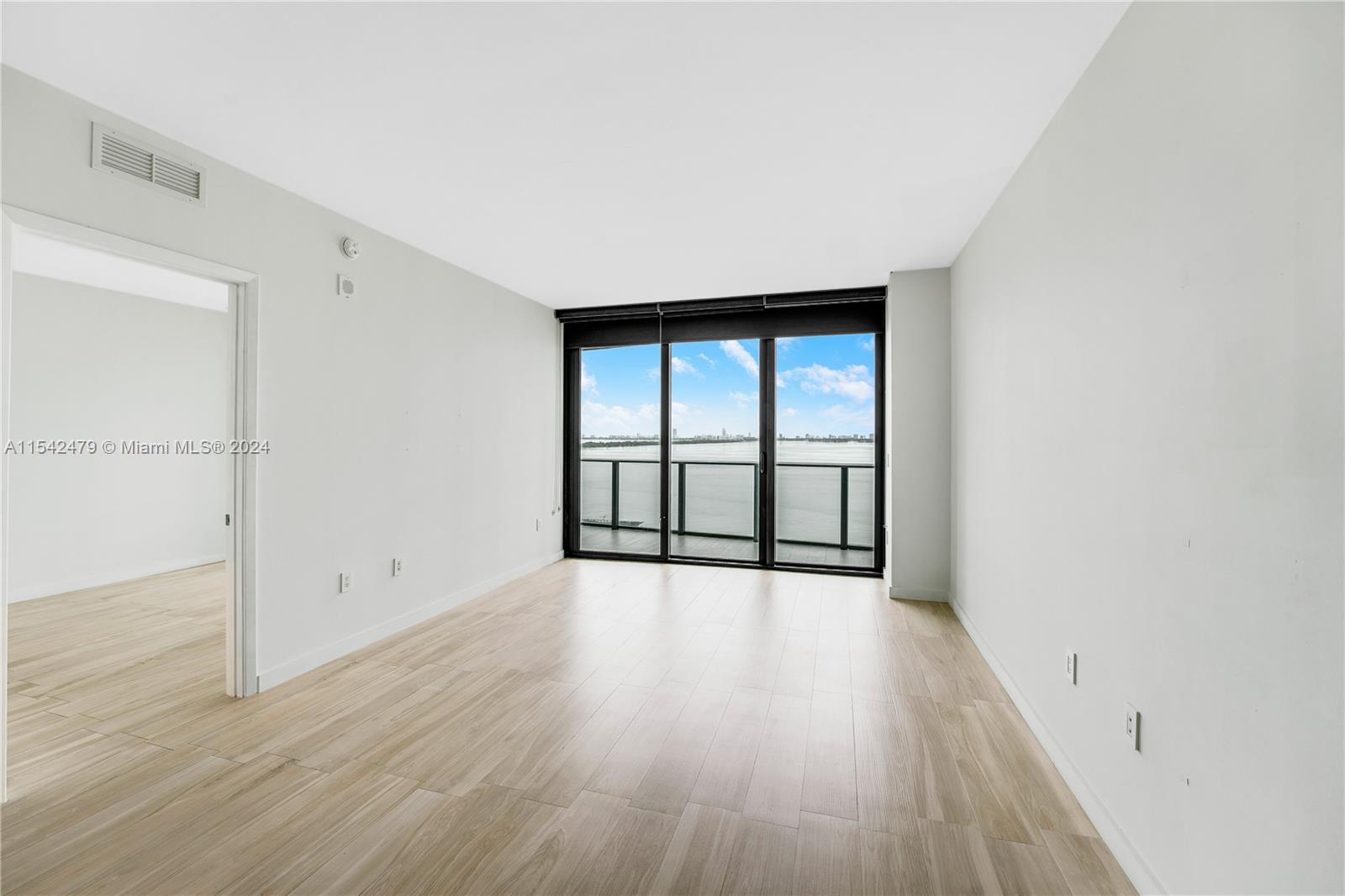 460 NE 28th St 907, Miami, Florida 33137, 2 Bedrooms Bedrooms, ,2 BathroomsBathrooms,Residential,For Sale,460 NE 28th St 907,A11542479