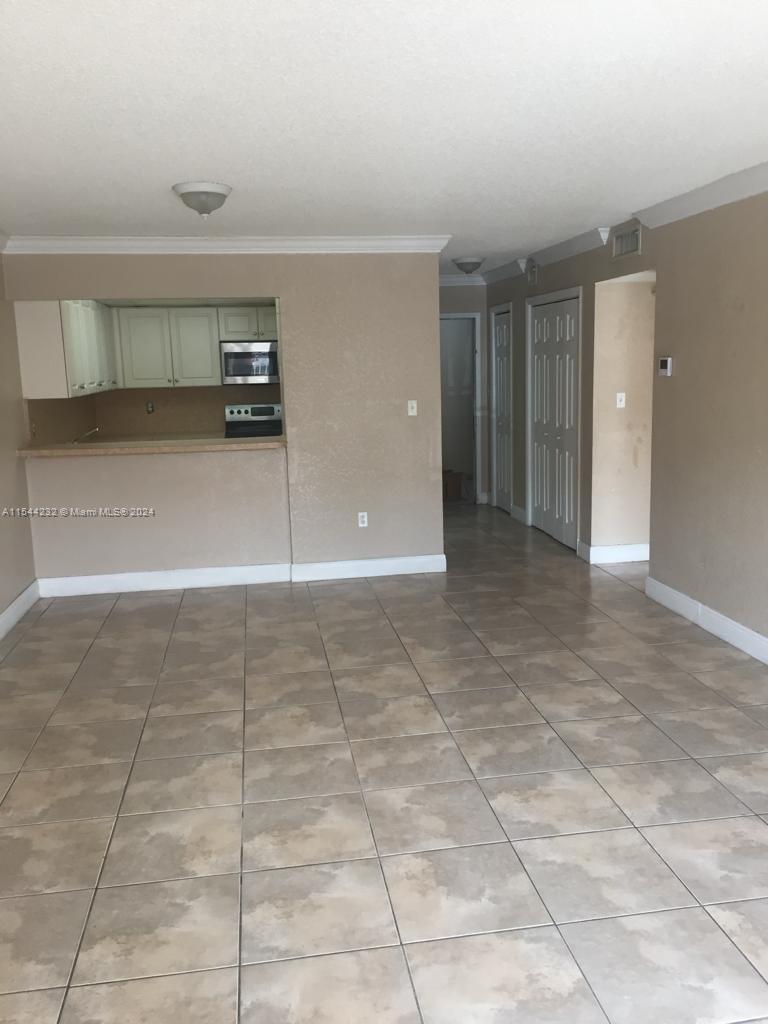 6940 Miami Gardens Dr 1-225, Hialeah, Florida 33015, 1 Bedroom Bedrooms, ,1 BathroomBathrooms,Residential,For Sale,6940 Miami Gardens Dr 1-225,A11544232