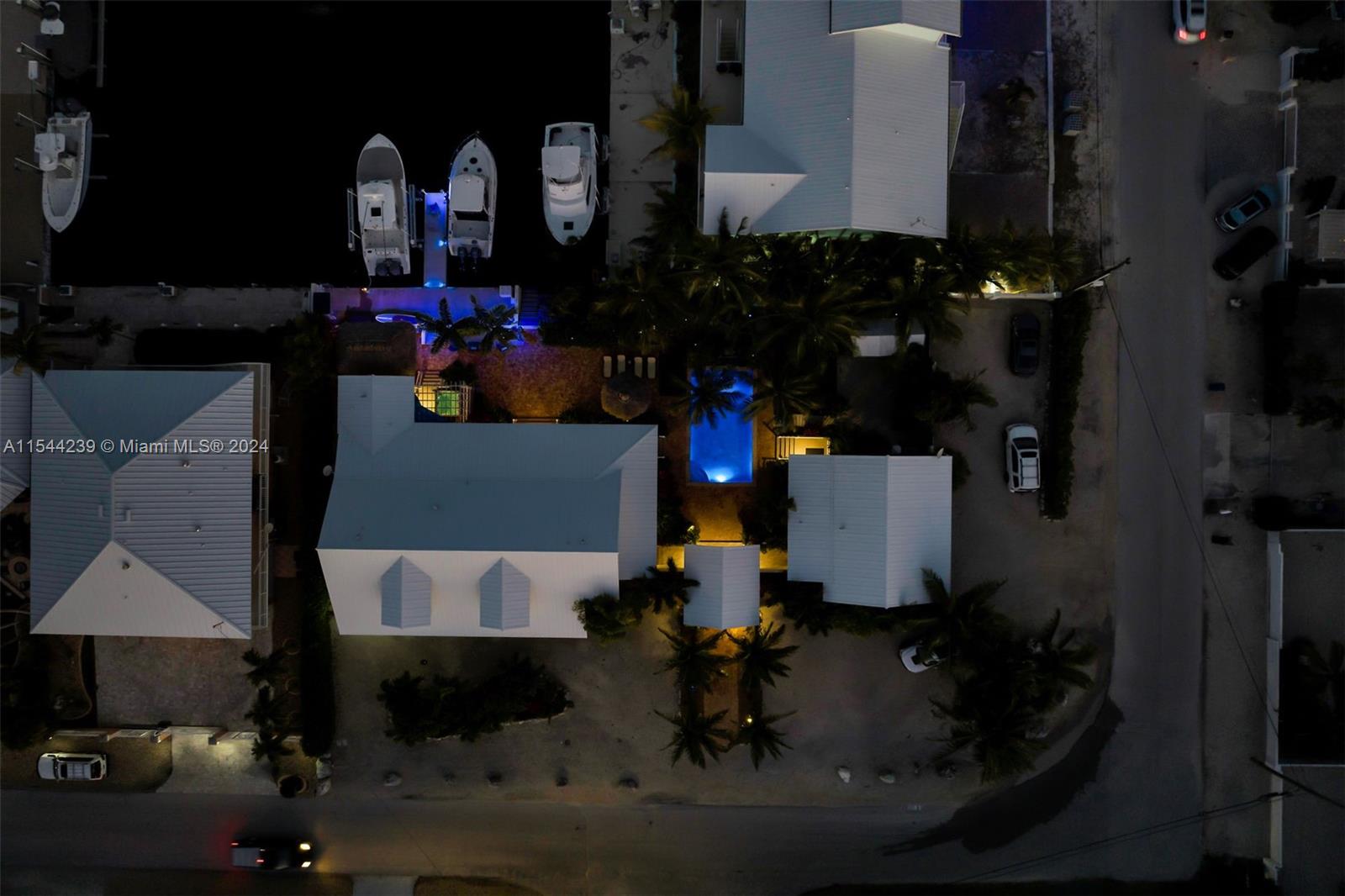 127 Marina Ave, Key Largo, FL, 33037 United States, 4 Bedrooms Bedrooms, ,3 BathroomsBathrooms,Residential,For Sale,Marina Ave,A11544239