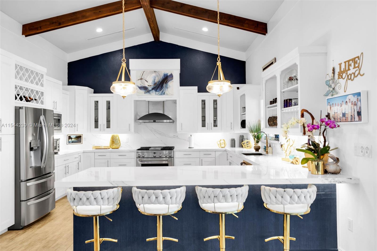 127 Marina Ave, Key Largo, FL, 33037 United States, 4 Bedrooms Bedrooms, ,3 BathroomsBathrooms,Residential,For Sale,Marina Ave,A11544239