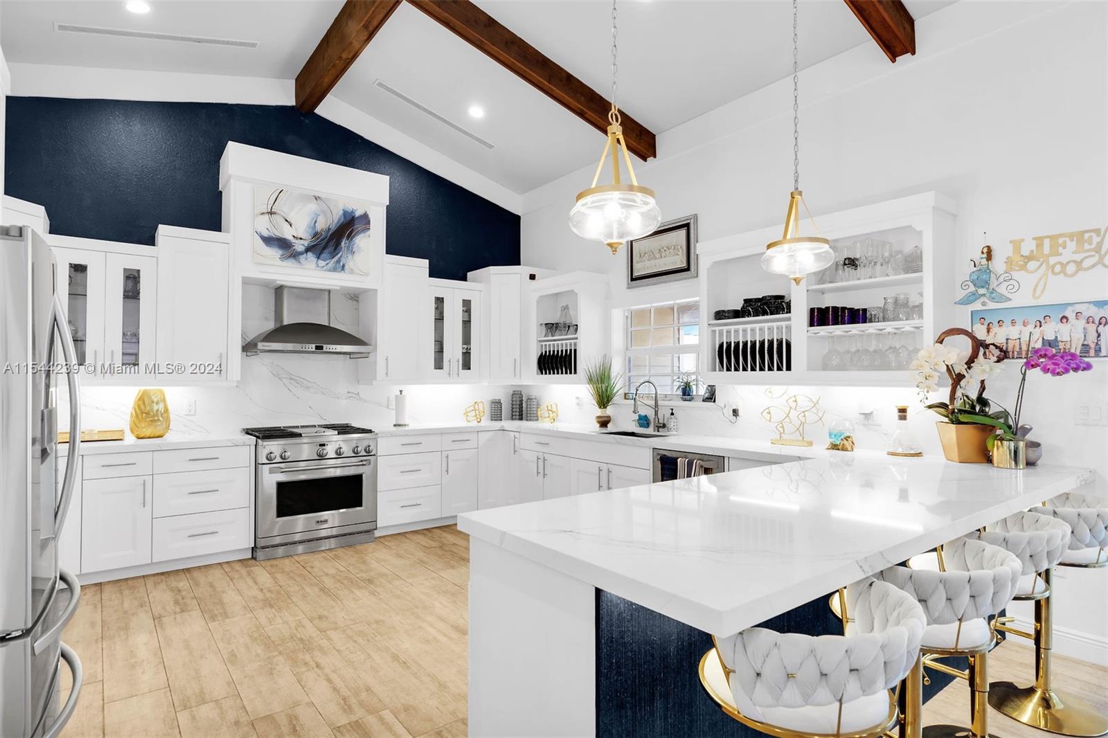 127 Marina Ave, Key Largo, FL, 33037 United States, 4 Bedrooms Bedrooms, ,3 BathroomsBathrooms,Residential,For Sale,Marina Ave,A11544239