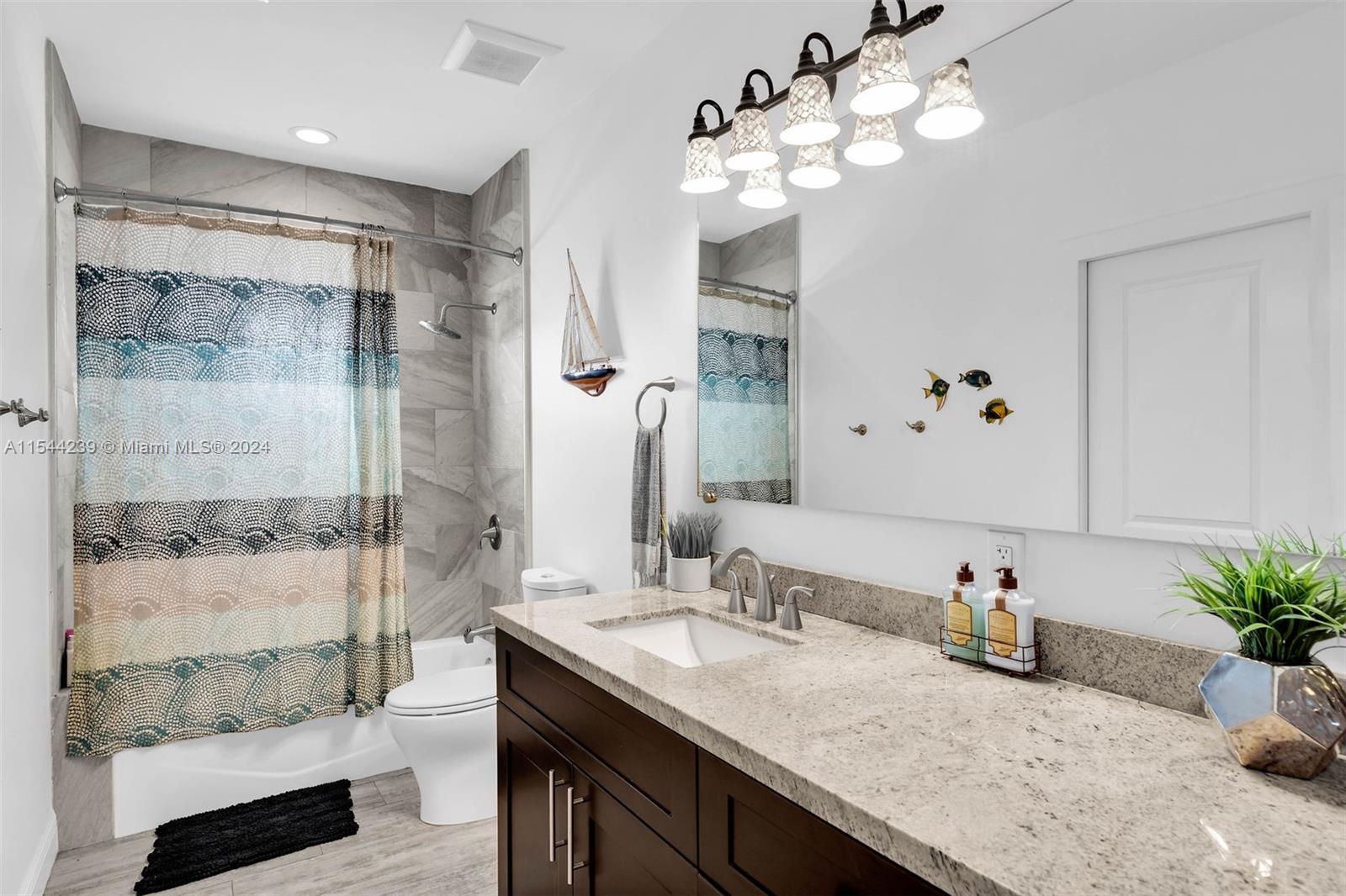 127 Marina Ave, Key Largo, FL, 33037 United States, 4 Bedrooms Bedrooms, ,3 BathroomsBathrooms,Residential,For Sale,Marina Ave,A11544239