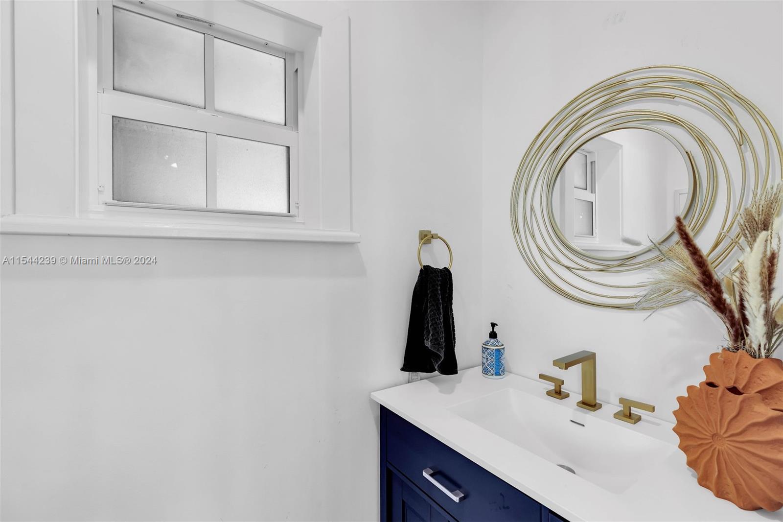 127 Marina Ave, Key Largo, FL, 33037 United States, 4 Bedrooms Bedrooms, ,3 BathroomsBathrooms,Residential,For Sale,Marina Ave,A11544239