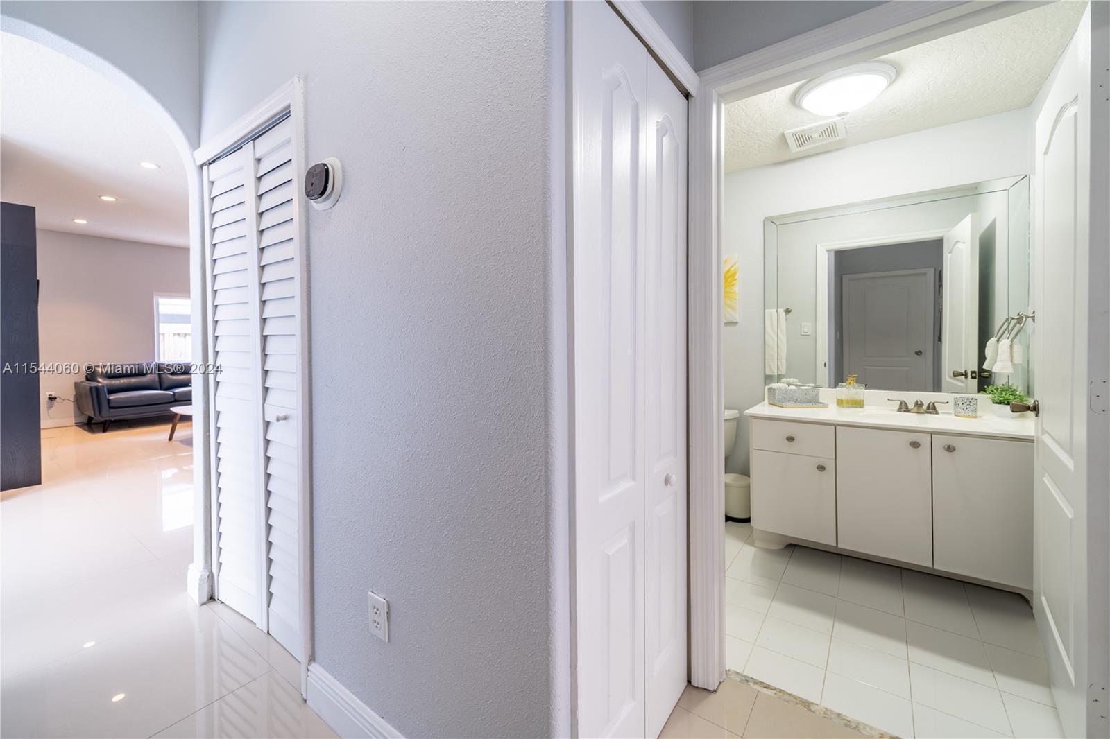 16249 SW 54th Ter, Miami, Florida 33185, 3 Bedrooms Bedrooms, ,2 BathroomsBathrooms,Residential,For Sale,16249 SW 54th Ter,A11544060