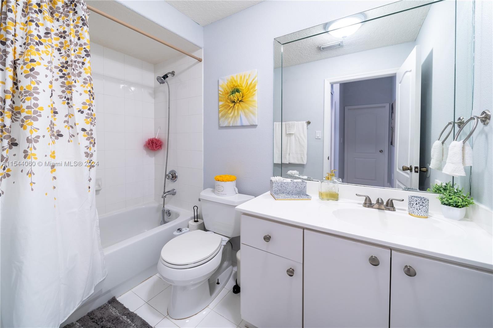 16249 SW 54th Ter, Miami, Florida 33185, 3 Bedrooms Bedrooms, ,2 BathroomsBathrooms,Residential,For Sale,16249 SW 54th Ter,A11544060