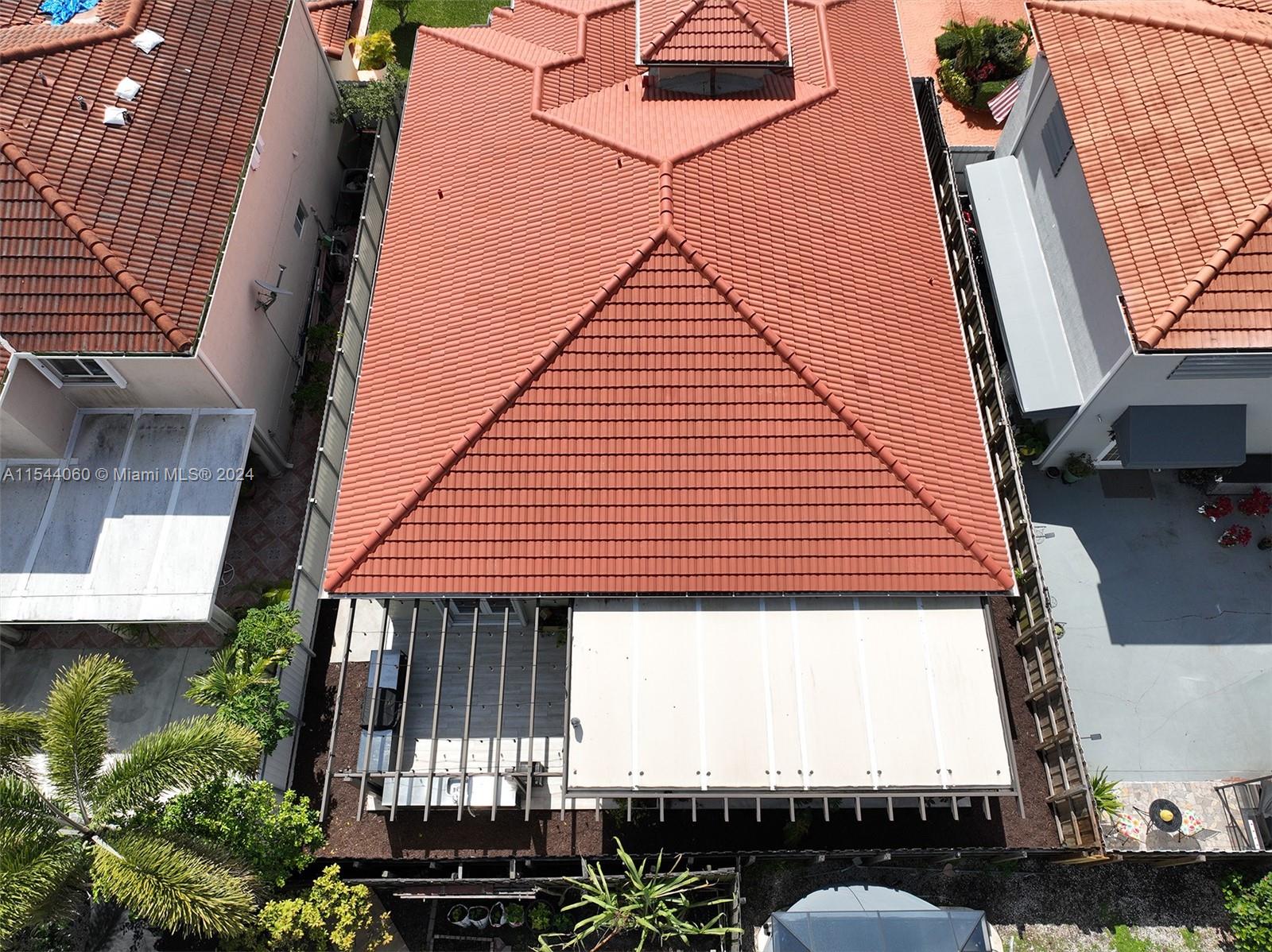 16249 SW 54th Ter, Miami, Florida 33185, 3 Bedrooms Bedrooms, ,2 BathroomsBathrooms,Residential,For Sale,16249 SW 54th Ter,A11544060