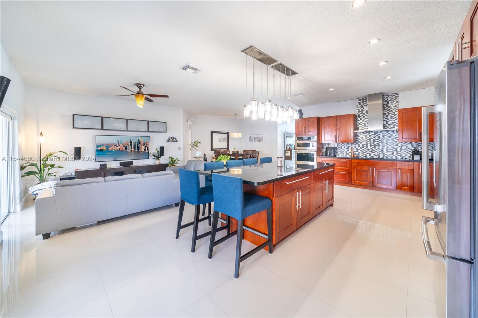 16249 SW 54th Ter, Miami, Florida 33185, 3 Bedrooms Bedrooms, ,2 BathroomsBathrooms,Residential,For Sale,16249 SW 54th Ter,A11544060