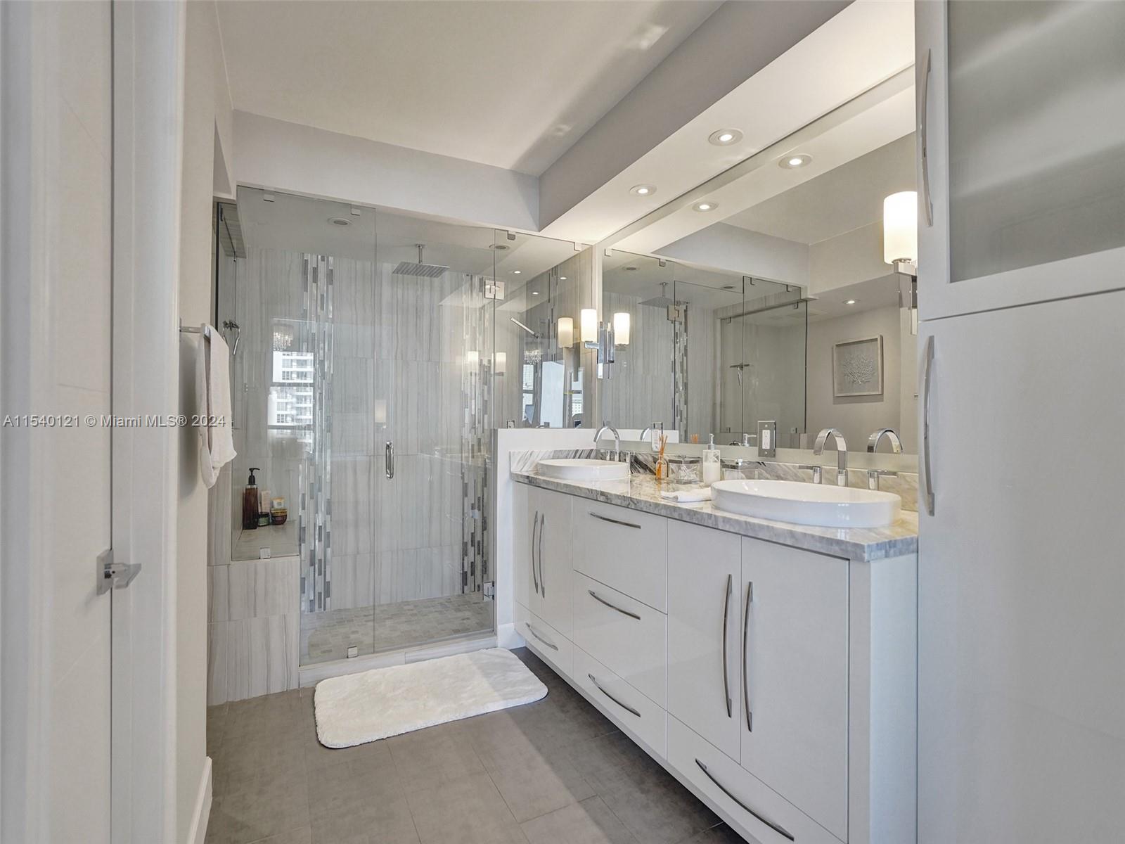 3530 Mystic Pointe Dr, Aventura, FL, 33180 United States, 2 Bedrooms Bedrooms, ,2 BathroomsBathrooms,Residential,For Sale,Mystic Pointe Dr,A11540121