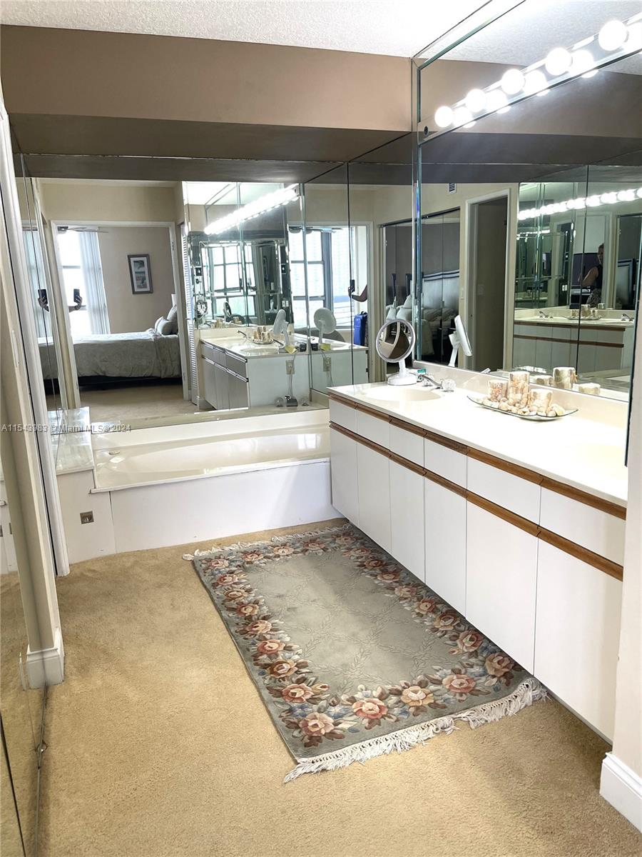 Primary Bathroom with tub