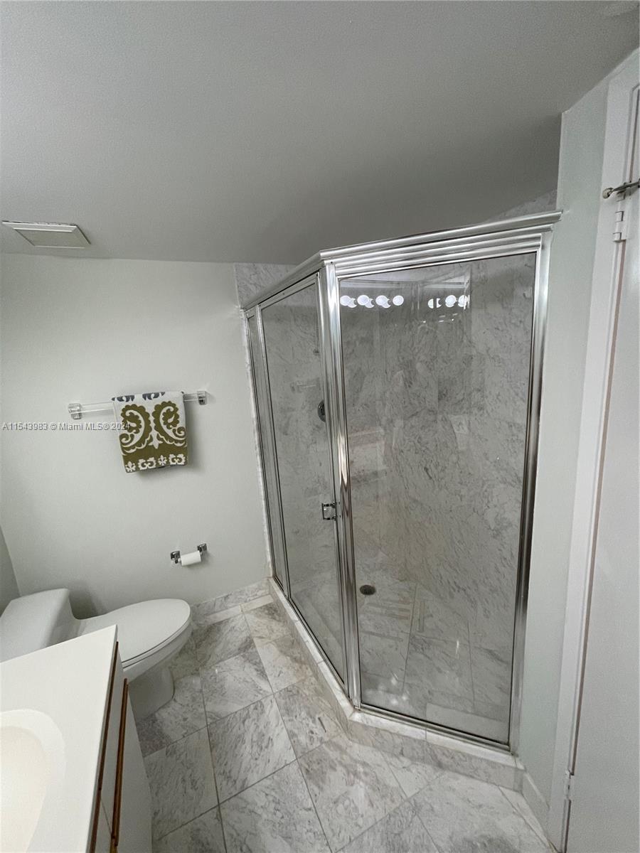 Second bathroom shower