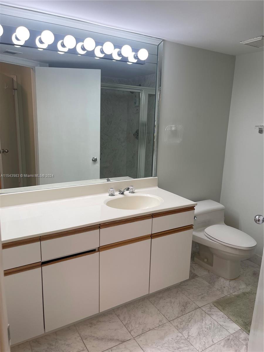 19195 NE 36th Ct 1509, Aventura, Florida 33180, 2 Bedrooms Bedrooms, ,2 BathroomsBathrooms,Residentiallease,For Rent,19195 NE 36th Ct 1509,A11543983