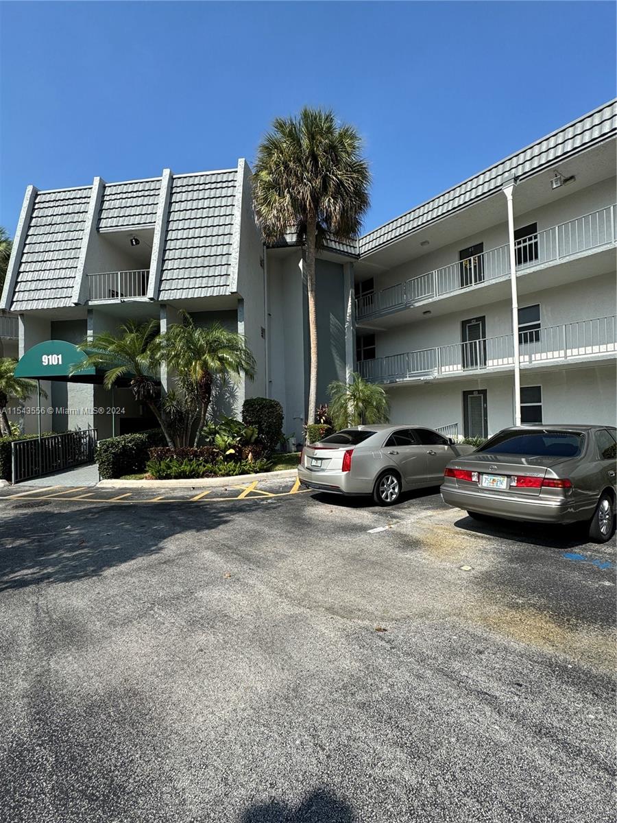 9101 Lime Bay Blvd 312, Tamarac, Florida 33321, 2 Bedrooms Bedrooms, ,2 BathroomsBathrooms,Residential,For Sale,9101 Lime Bay Blvd 312,A11543556
