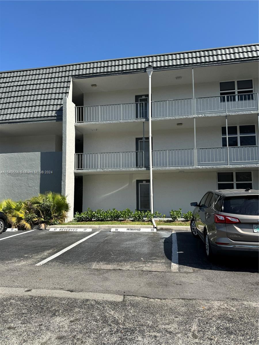 9101 Lime Bay Blvd 312, Tamarac, Florida 33321, 2 Bedrooms Bedrooms, ,2 BathroomsBathrooms,Residential,For Sale,9101 Lime Bay Blvd 312,A11543556