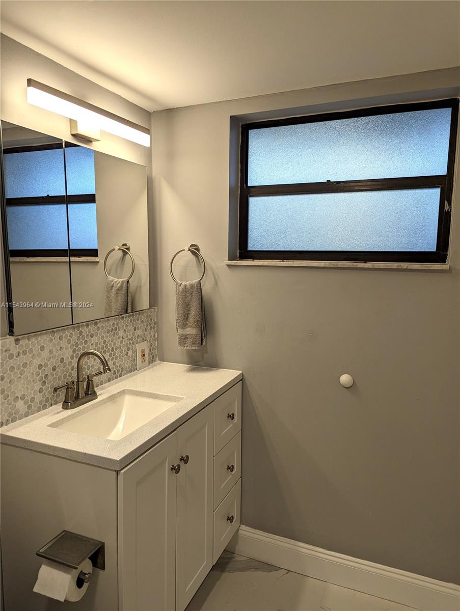 6351 N University Dr 312, Tamarac, Florida 33321, 1 Bedroom Bedrooms, ,1 BathroomBathrooms,Residential,For Sale,6351 N University Dr 312,A11543964