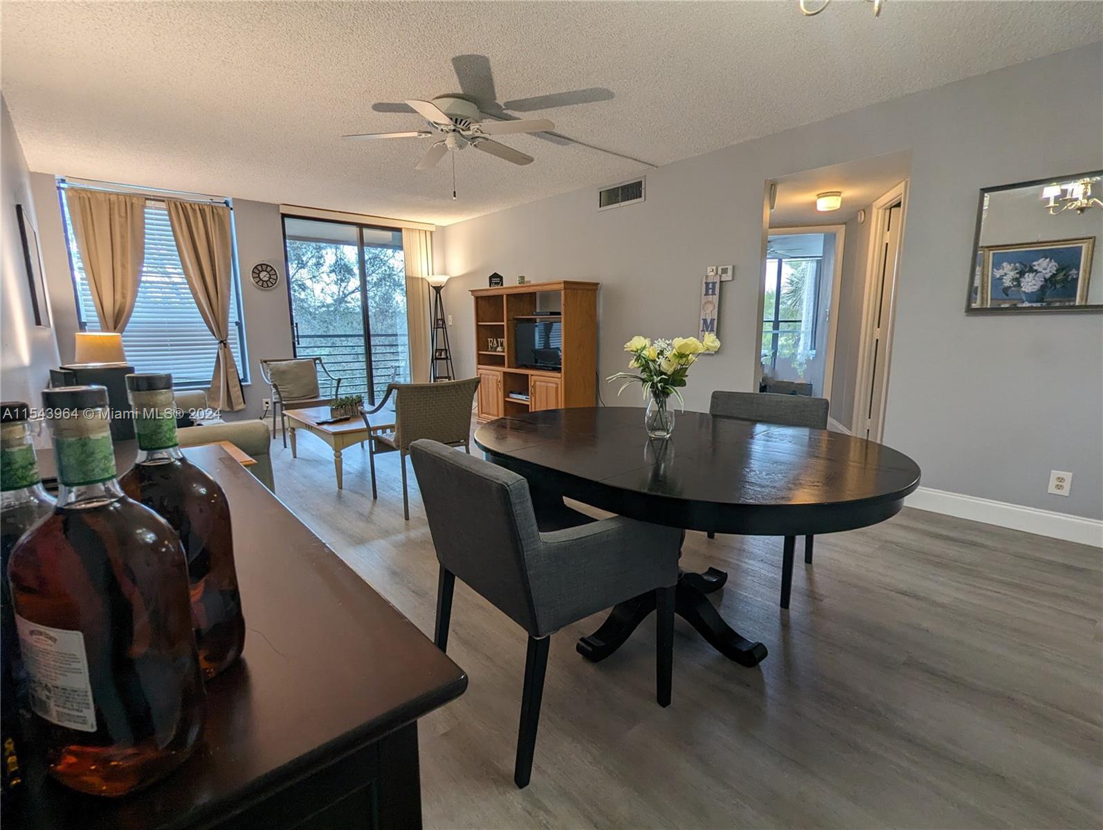 6351 N University Dr 312, Tamarac, Florida 33321, 1 Bedroom Bedrooms, ,1 BathroomBathrooms,Residential,For Sale,6351 N University Dr 312,A11543964