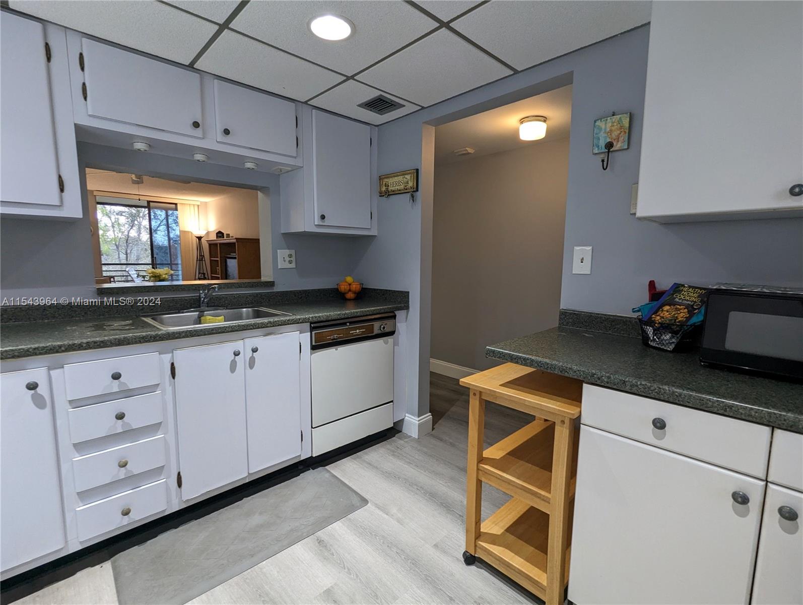 6351 N University Dr 312, Tamarac, Florida 33321, 1 Bedroom Bedrooms, ,1 BathroomBathrooms,Residential,For Sale,6351 N University Dr 312,A11543964