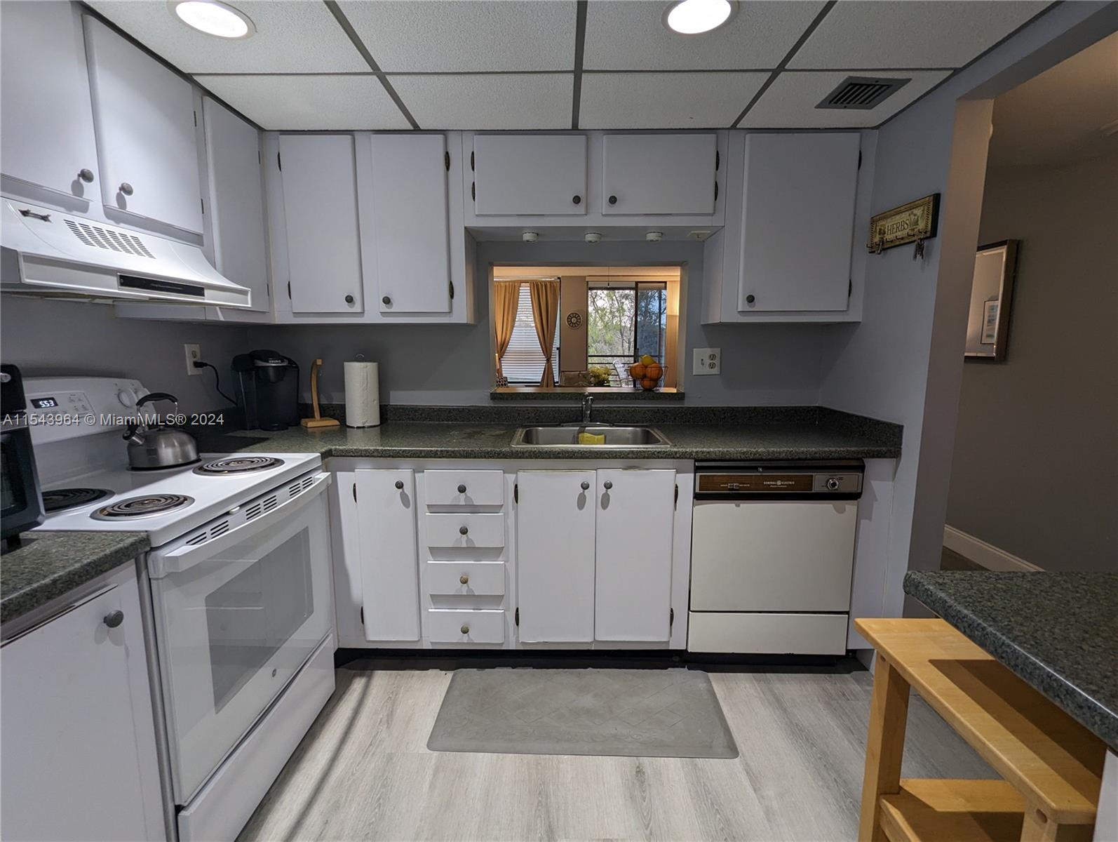 6351 N University Dr 312, Tamarac, Florida 33321, 1 Bedroom Bedrooms, ,1 BathroomBathrooms,Residential,For Sale,6351 N University Dr 312,A11543964