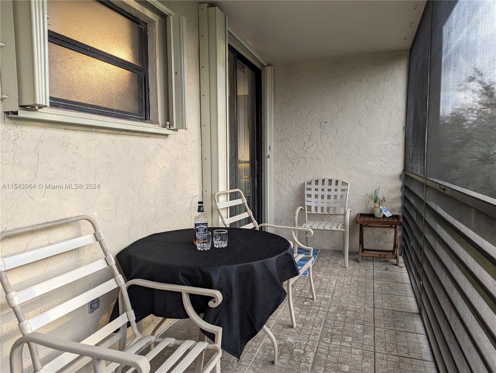 6351 N University Dr 312, Tamarac, Florida 33321, 1 Bedroom Bedrooms, ,1 BathroomBathrooms,Residential,For Sale,6351 N University Dr 312,A11543964