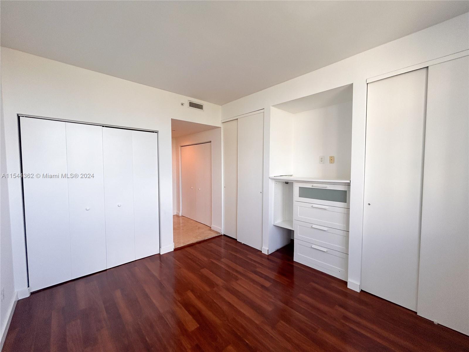 2475 E Brickell Ave 806, Miami, Florida 33129, 2 Bedrooms Bedrooms, ,2 BathroomsBathrooms,Residential,For Sale,2475 E Brickell Ave 806,A11544362