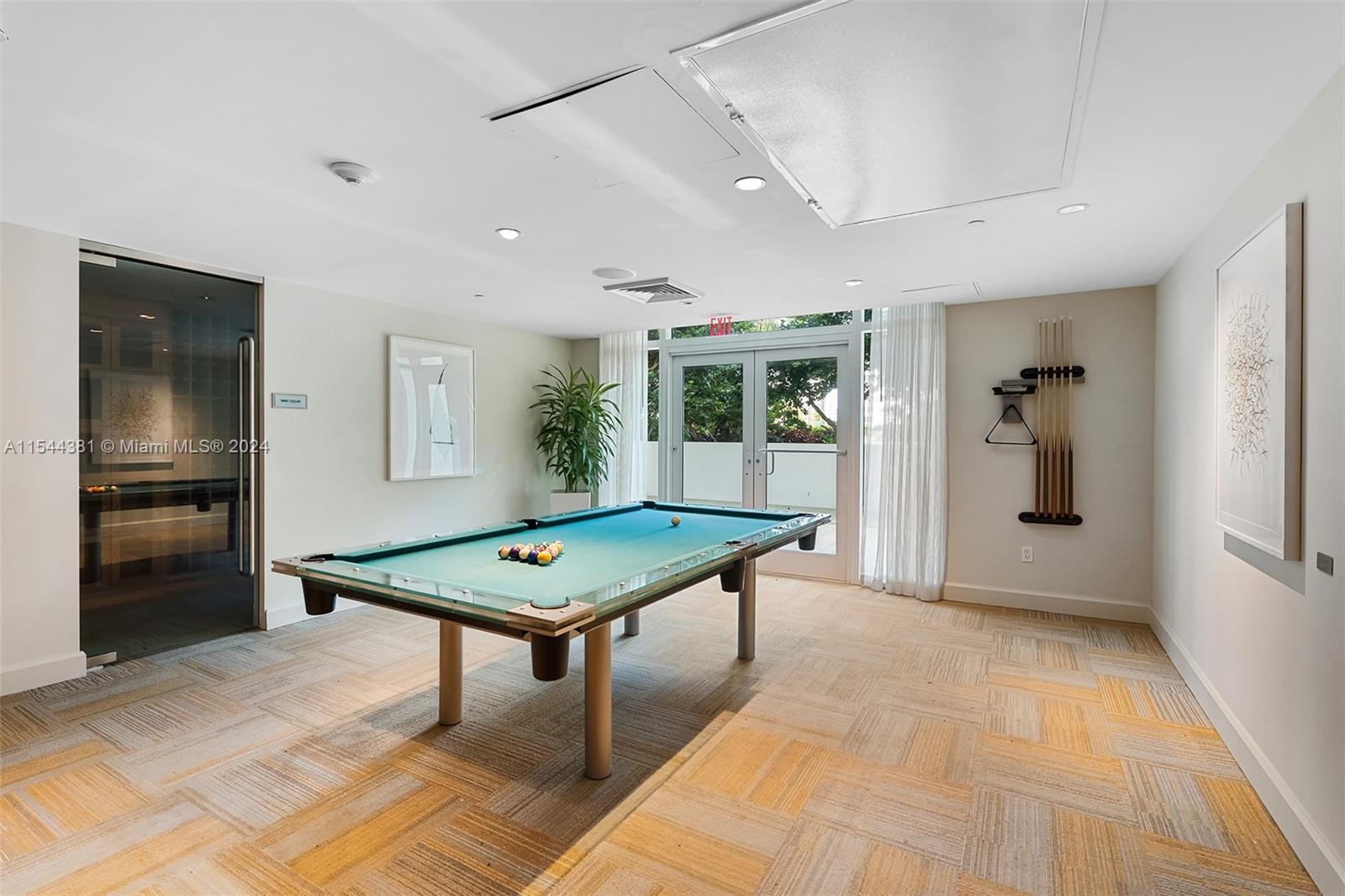 951 Brickell Ave 1106, Miami, Florida 33131, 2 Bedrooms Bedrooms, ,2 BathroomsBathrooms,Residential,For Sale,951 Brickell Ave 1106,A11544381