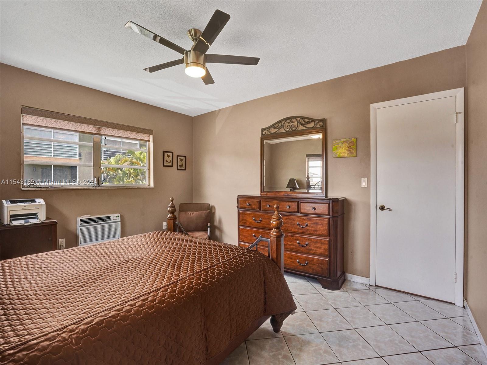 17050 NE 14th Ave 202, North Miami Beach, Florida 33162, 1 Bedroom Bedrooms, ,1 BathroomBathrooms,Residential,For Sale,17050 NE 14th Ave 202,A11543183